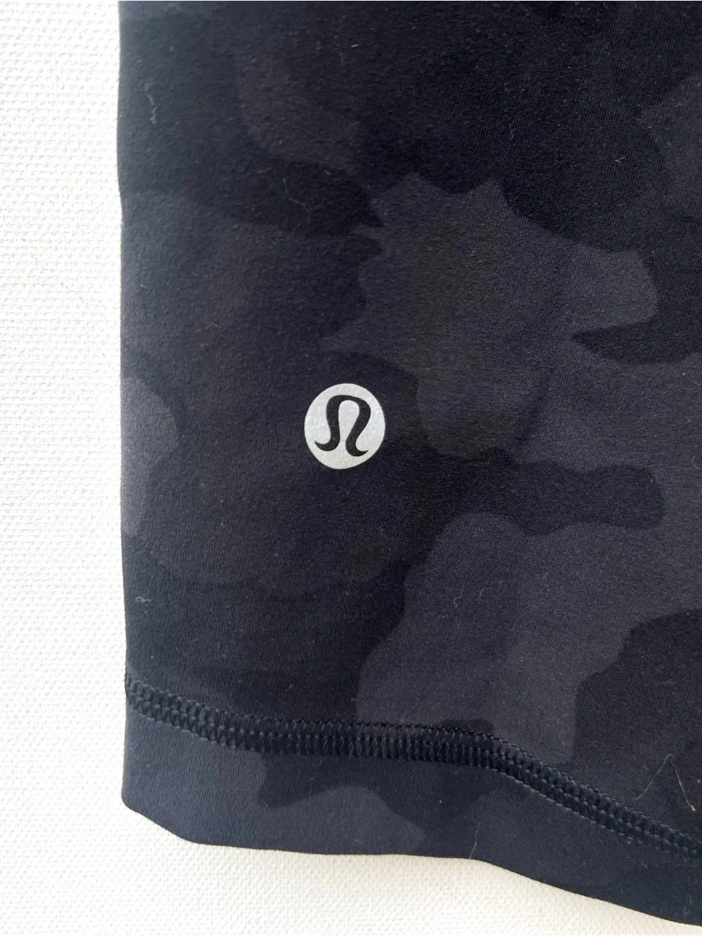 Lululemon wunder train Camo 8” shorts bike  size 14   w7bl9s